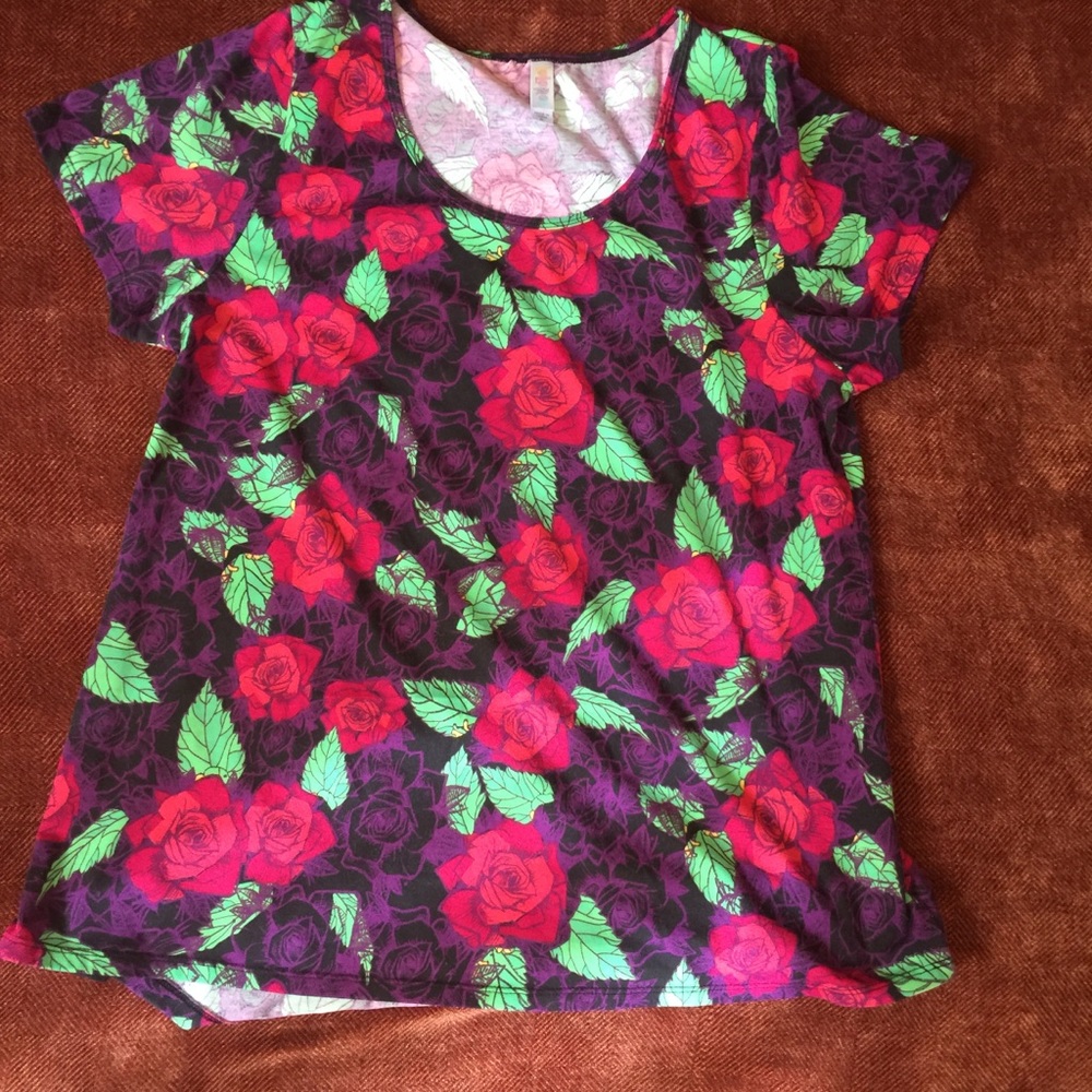 LuLaRoe Classic T-shirt